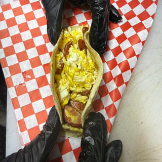 Eggs & Carne Asada (Huevos Con Carne Asada)